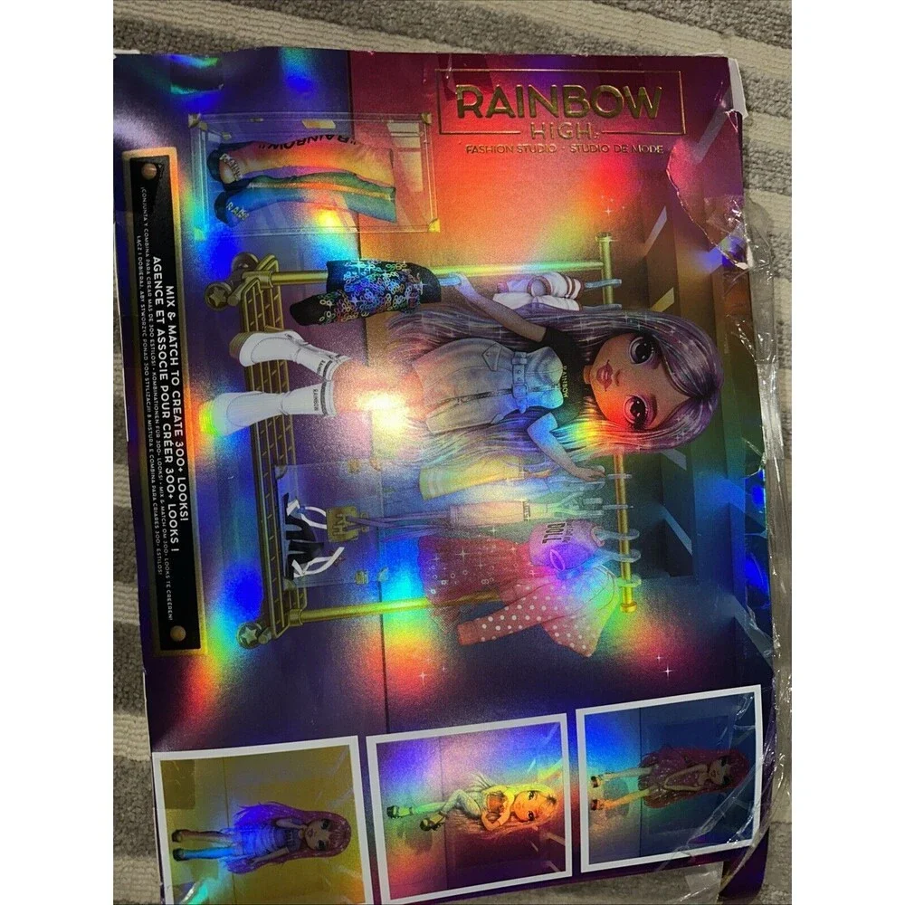 MGA Rainbow High Avery Styles Fashion Studio Doll Playset 300+ Looks Damaged Box